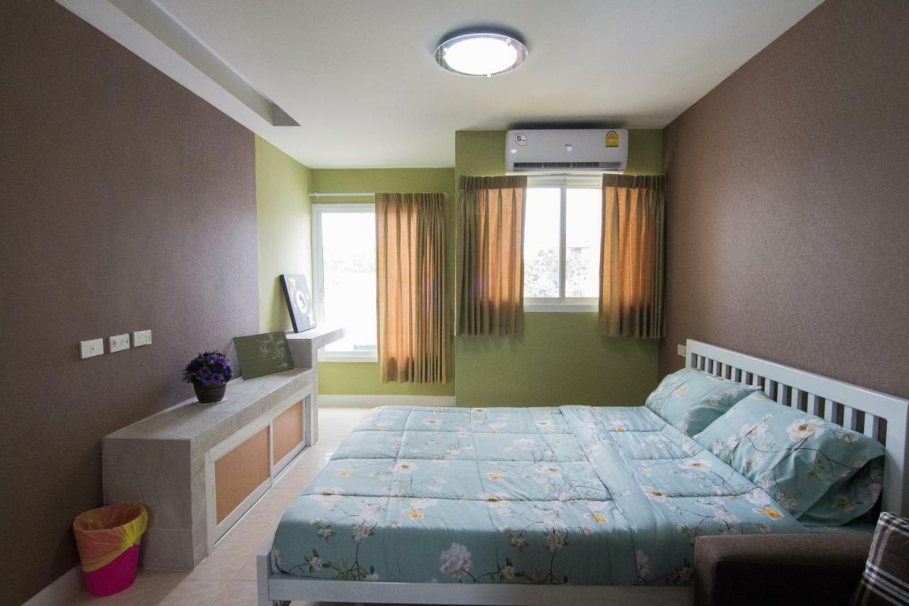 Apartamento Bann In Suan Bangkok Exterior foto