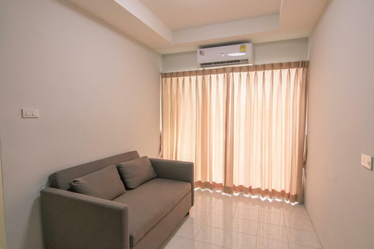 Apartamento Bann In Suan Bangkok Exterior foto